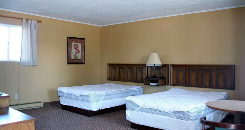 Welkers Lodge - Real Estate Photo (newer photo)